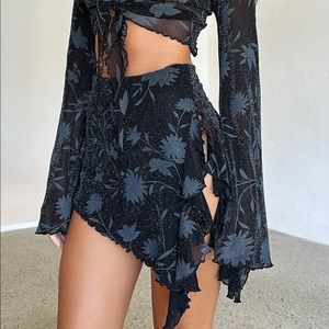 Tiger Mist Lurex Floral Frill Skirt with Side Slit - Size Small